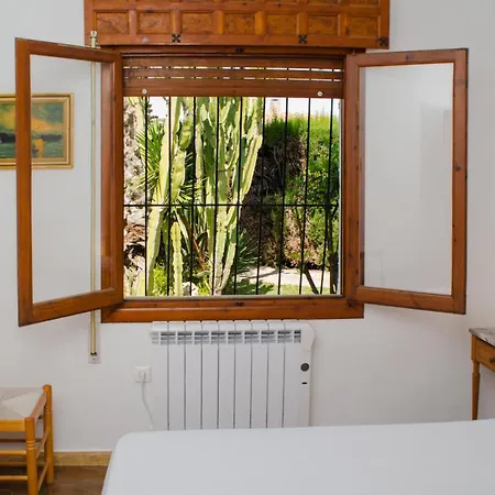 Mercedes Villa Orihuela